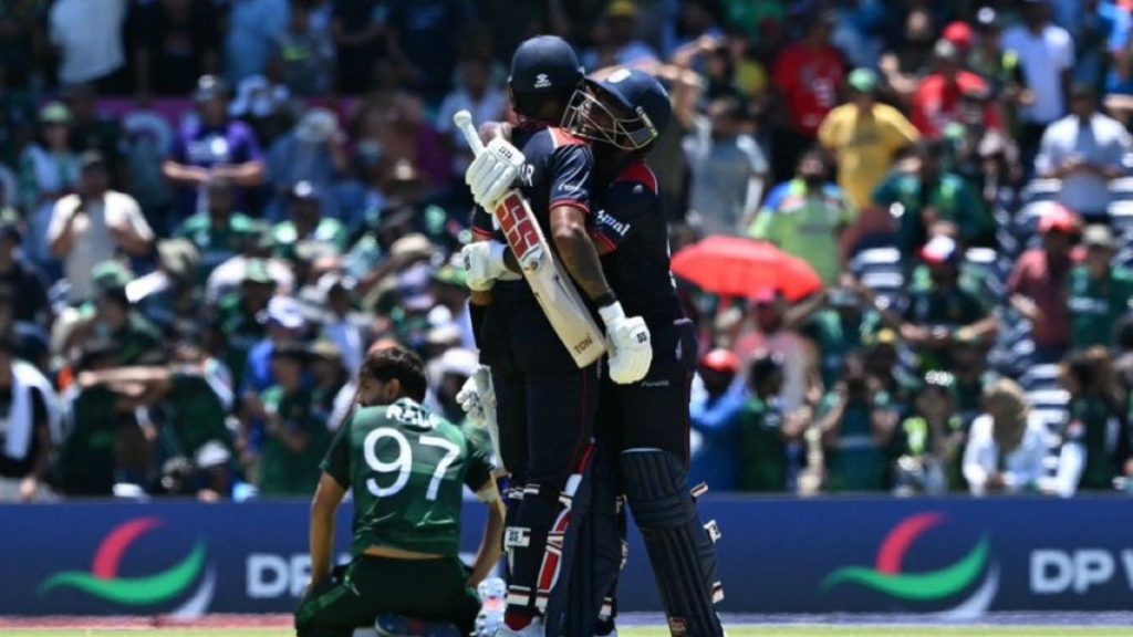 USA vs PAK, T20 World Cup 2024: अमेरिका ने सुपर ओवर में रचा इतिहास, पाकिस्तान को घुटने टेकने पर किया मजबूर