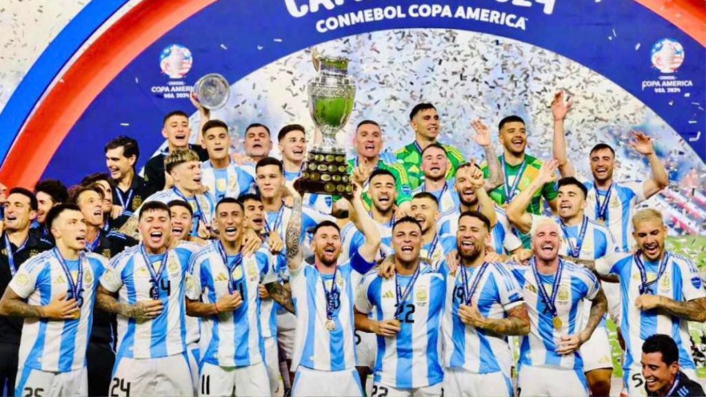 Copa America 2024 Final: कोपा अमेरिका 2024 में फाइनल में अर्जेंटीना ने कोलंबिया को 1-0 से हराकर 16वीं बार जीता खिताब, मार्टिनेज ने दागा निर्णायक गोल