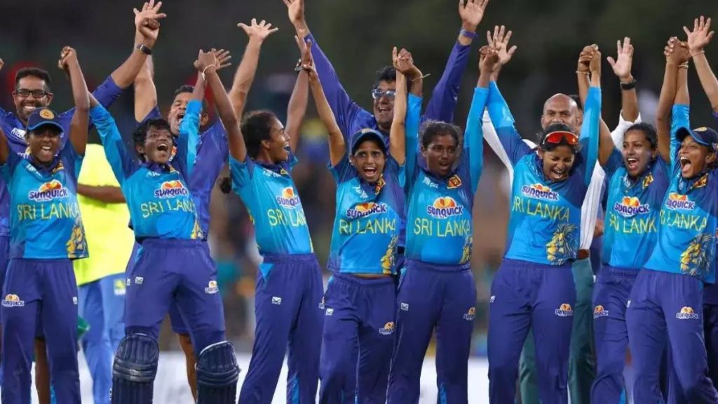 Women's Asia Cup Final: श्रीलंका की टीम ने रच दिया इतिहास, भारत को हराकर पहली बार जीता महिला एशिया कप का खिताब