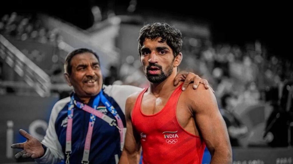 Paris Olympics: आखिर कब तक सिर्फ दिल ही जीते रहेंगे भारतीय एथलीट, लंदन रियो के बाद पेरिस में भी नहीं आया एक भी गोल्ड केवल नीरज चोपड़ा को मिला रजत  तो वही पदक तालिका में भारत पाकिस्तान से भी पीछे 