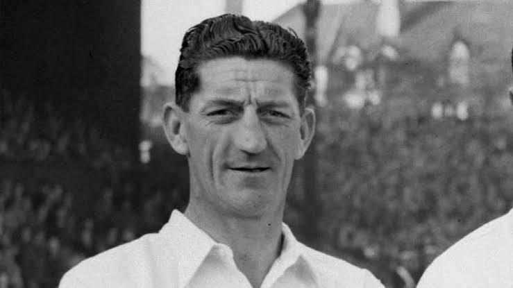 Ronnie Rooke | Footballers Who Have Scored More Goals Than Cristiano Ronaldo and Lionel Messi