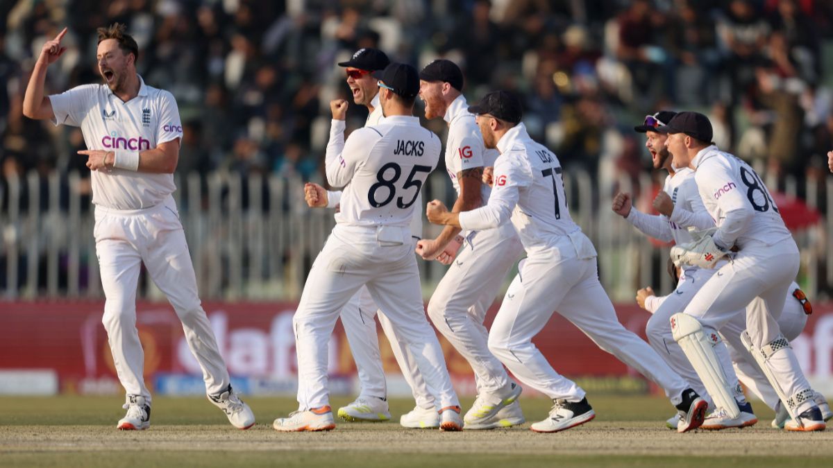 PAK vs ENG Test: पाकिस्तान क्रिकेट बोर्ड को लगा बड़ा झटका, लगातार हार के बाद अहम टेस्ट सीरीज होगी देश से बाहर शिफ्ट england cricket team