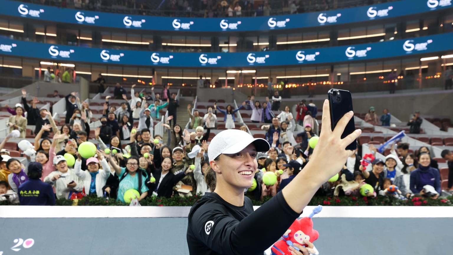 Iga Swiatek surpasses Ashleigh Barty for standalone seventh-most weeks as WTA No. 1