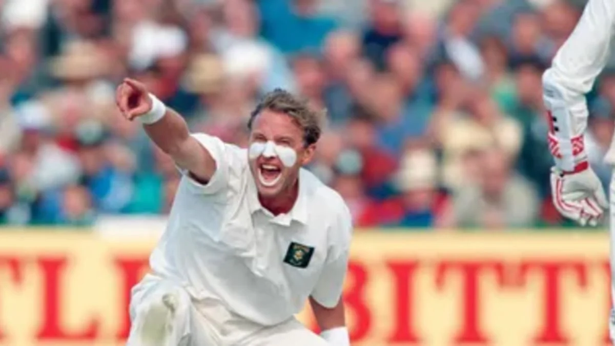 Test Bowler: 5 गेंदबाज जिन्होंने टेस्ट में सबसे कम गेंद पर लिए है 300 विकेट, एक देश के तीन खिलाड़ी है लिस्ट में शामिल Allan Donald