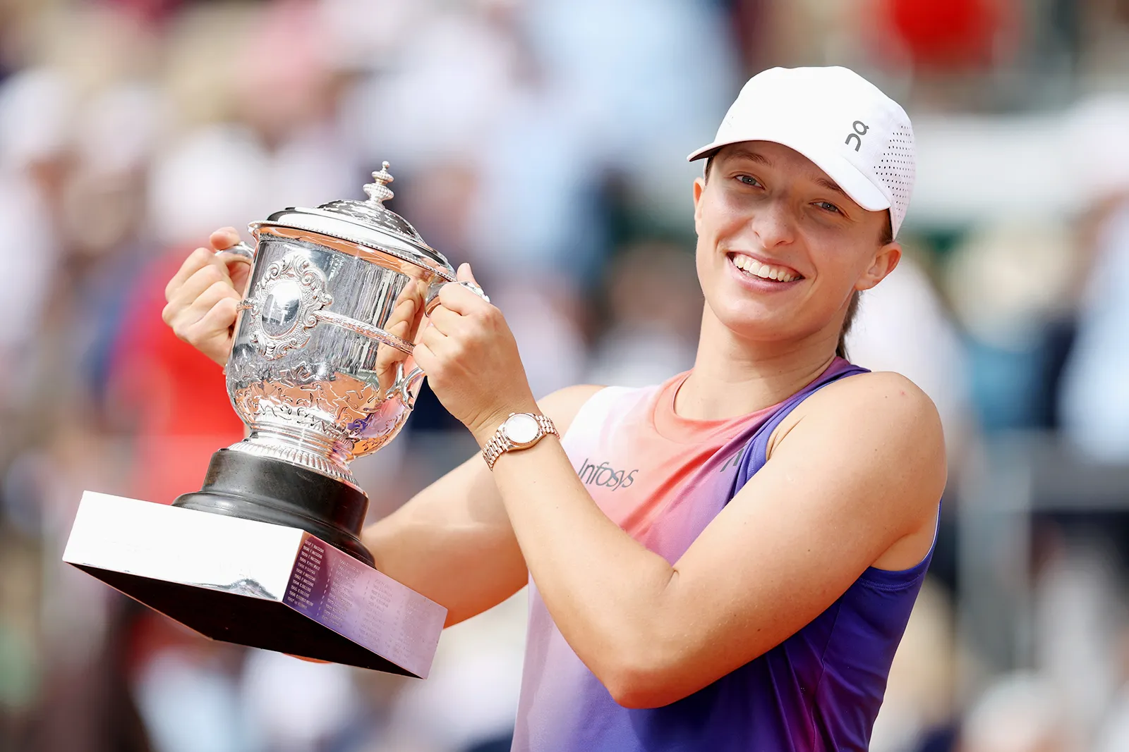 Iga Swiatek becomes just the seventh player to record multiple 50-week stints as WTA No. 1