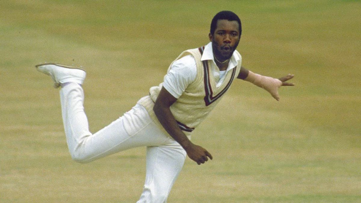 Test Bowler: 5 गेंदबाज जिन्होंने टेस्ट में सबसे कम गेंद पर लिए है 300 विकेट, एक देश के तीन खिलाड़ी है लिस्ट में शामिल Malcolm Marshall