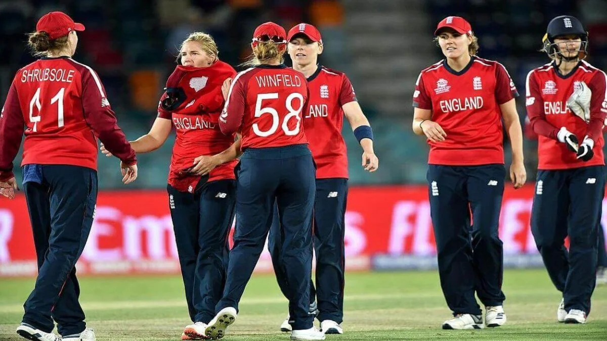 ENG W vs SA W: महिला टी20 वर्ल्ड कप 2024 के 9वें मैच में इंग्लैंड टीम ने साउथ अफ्रीका को 7 विकेट से हराया england women cricket team