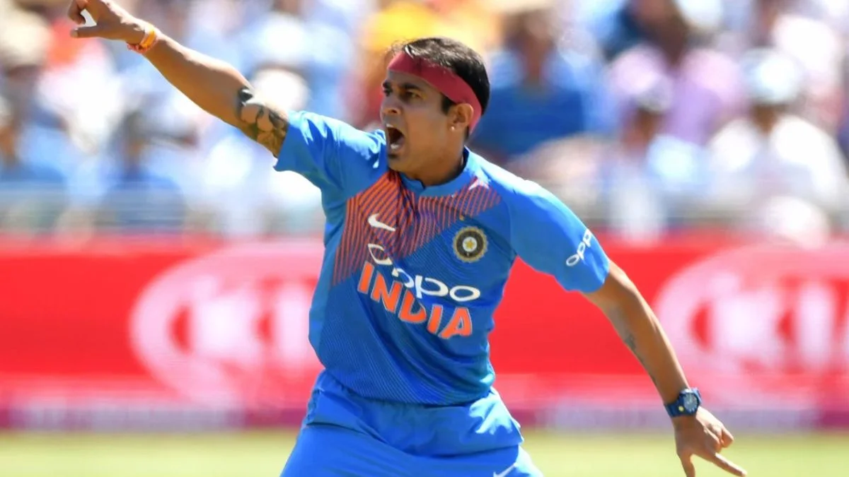 Siddharth Kaul: भारतीय टीम के पूर्व तेज गेंदबाज सिद्धार्थ कौल ने किया इंटरनेशनल क्रिकेट से संन्यास का ऐलान Siddharth Kaul: भारतीय टीम के पूर्व तेज गेंदबाज सिद्धार्थ कौल ने किया इंटरनेशनल क्रिकेट से संन्यास का ऐलान