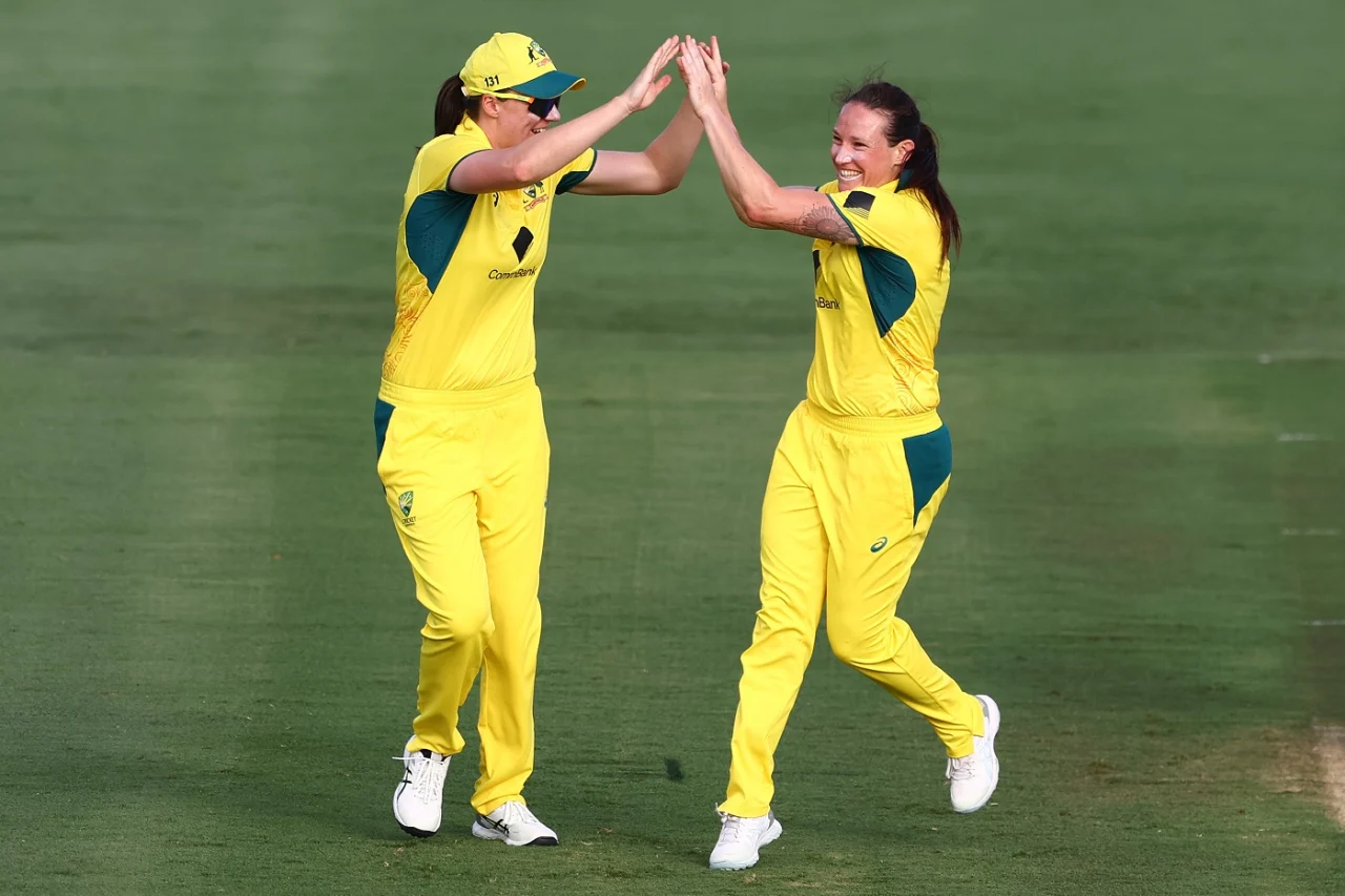 Megan Schutt - AUSW vs INDW