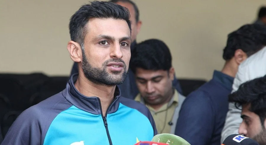 Shoaib Malik lost the post with a salary of 50 lakhs