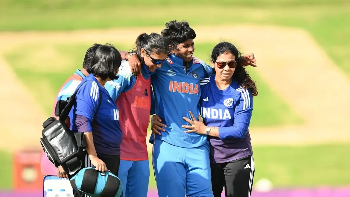 वार्म अप मैच में चोटिल हुई भारतीय महिला टीम की तेज गेंदबाज Indian women's team fast bowler injured in warm up match