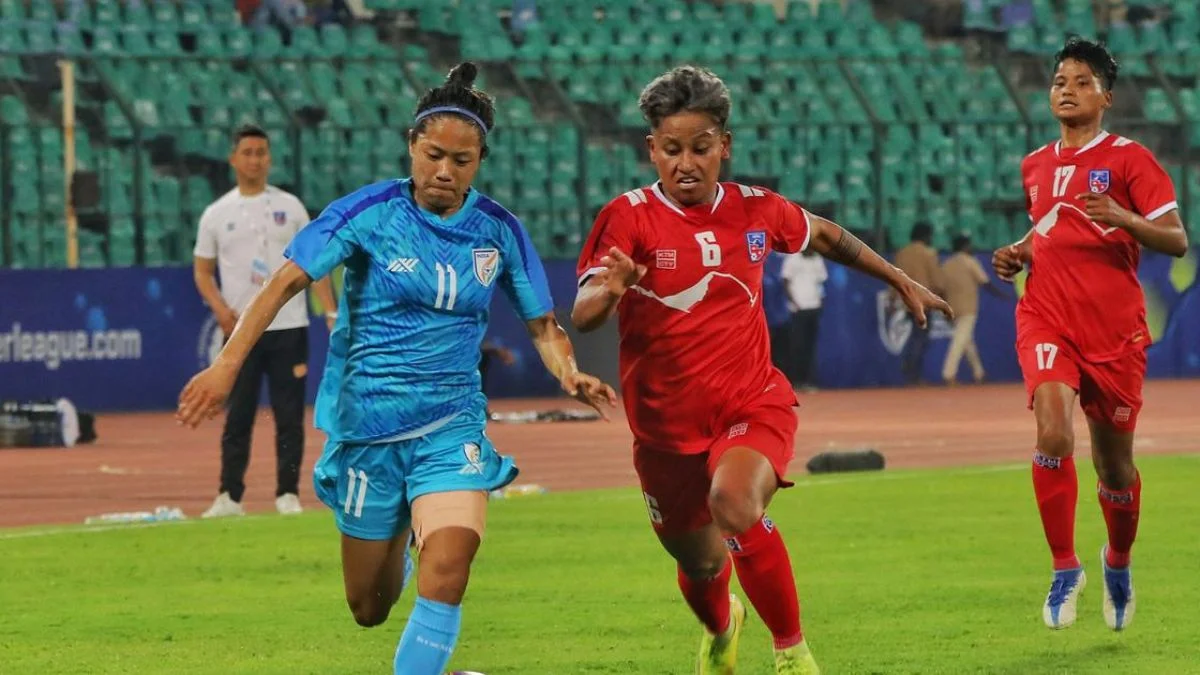 Football: भारतीय सीनियर महिला फुटबॉल टीम को नेपाल ने 2-1 से हराया, सबित्रा भंडारी ने दागे दो गोल Nepal defeats India