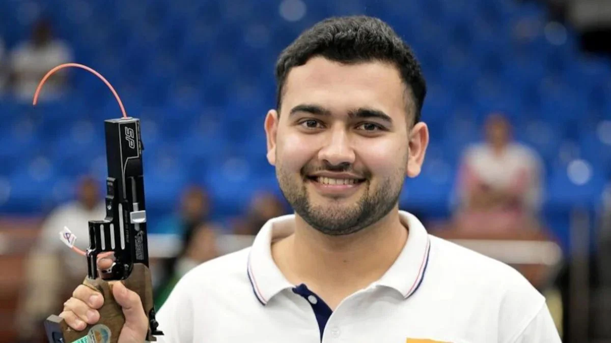 Shooting Championships: विश्व निशानेबाजी चैंपियनशिप 2025 में चमके अनीश भानवाला, जीता रजत पदक Anish Bhanwala