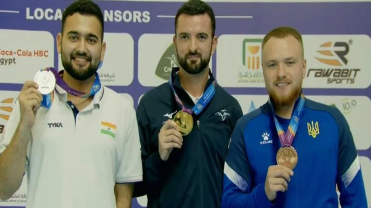 Shooting Championships: विश्व निशानेबाजी चैंपियनशिप 2025 में चमके अनीश भानवाला, जीता रजत पदक Anish Bhanwala