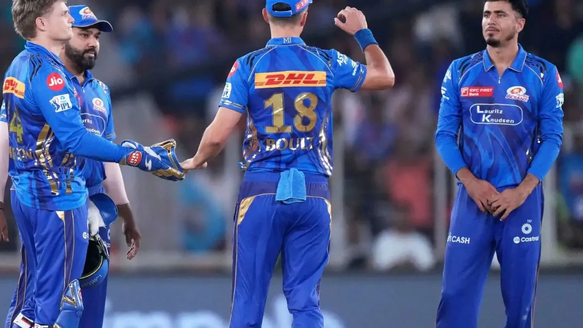 IPL 2026 से पहले इन 3 खिलाड़ियों को मुंबई इंडियंस कर सकती हैं रिलीज Mujeeb Ur Rahman