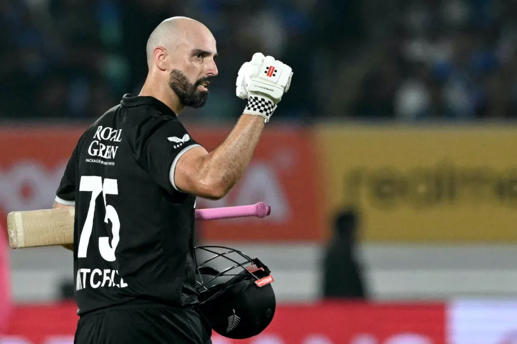 IND vs NZ 2nd ODI 2026: डेरिल मिचेल के शतक से न्यूजीलैंड ने भारत को 7 विकेट से हराया Daryl Mitchell IND vs NZ 2nd ODI Rajkot