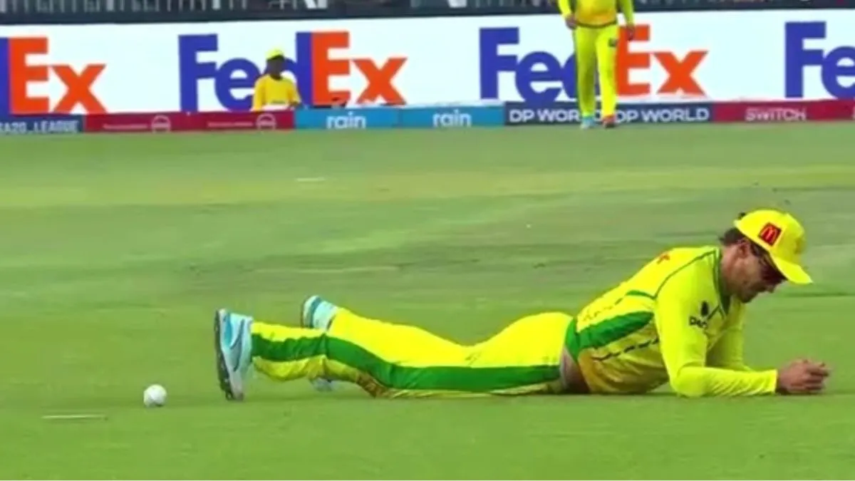 सुपर किंग्स को लगा बड़ा झटका, चोट के चलते कप्तान हुए पूरे सीजन से बाहर Faf Du Plessis Ruled Out Of SA 20