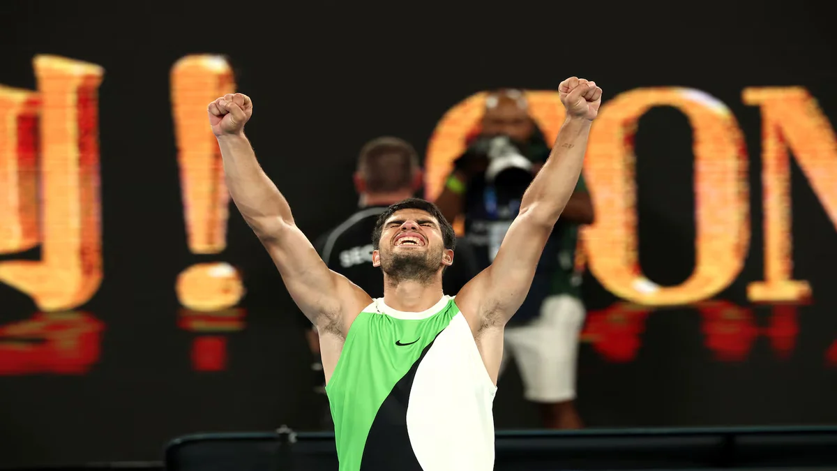 Australian Open 2026: कार्लोस अल्कराज सेमीफाइनल में पहुंचे, एलेक्स डी मिनौर को स्ट्रेट सेट्स में हराया Carlos Alcaraz defeats Alex de Minaur in Australian Open 2026 quarterfinal