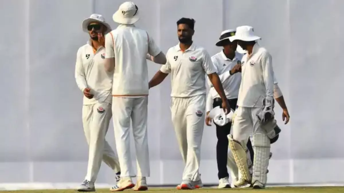 रणजी ट्रॉफी फाइनल : हबली में होगा कर्नाटक बनाम जम्मू-कश्मीर का मुकाबला Ranji Trophy final: Karnataka vs Jammu and Kashmir to be held in Hubli