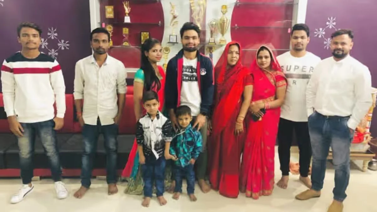 Rinku Singh family