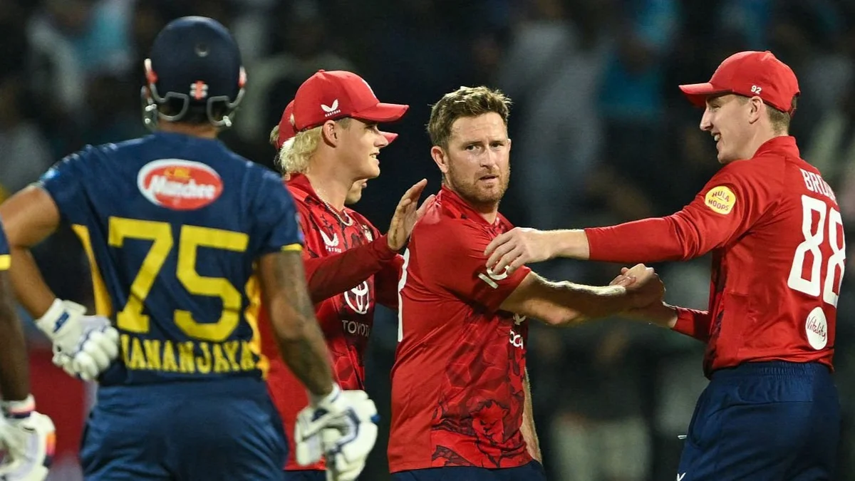 SL vs ENG 3rd T20I: टॉस जीतकर इंग्लैंड ने चुनी बल्लेबाजी, फिल सॉल्ट बाहर, बेन डकेट की एंट्री England vs Sri Lanka 3rd T20I Toss Update and Playing XI