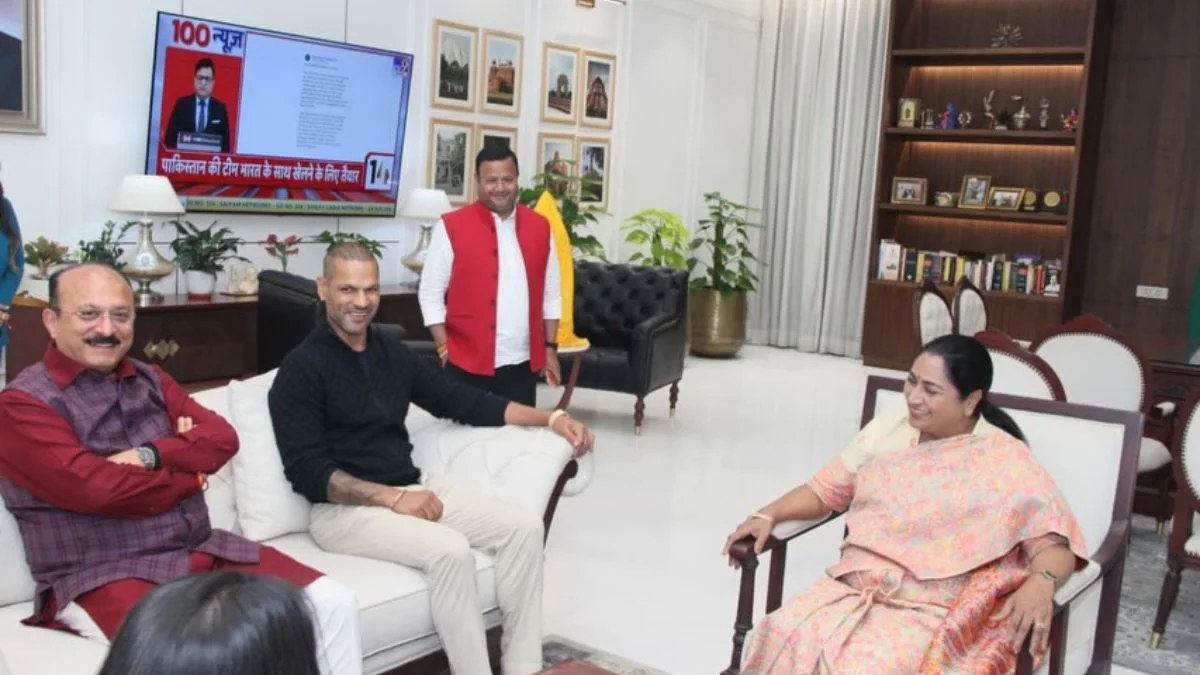 Shikhar Dhawan and Delhi CM rekha gupta 