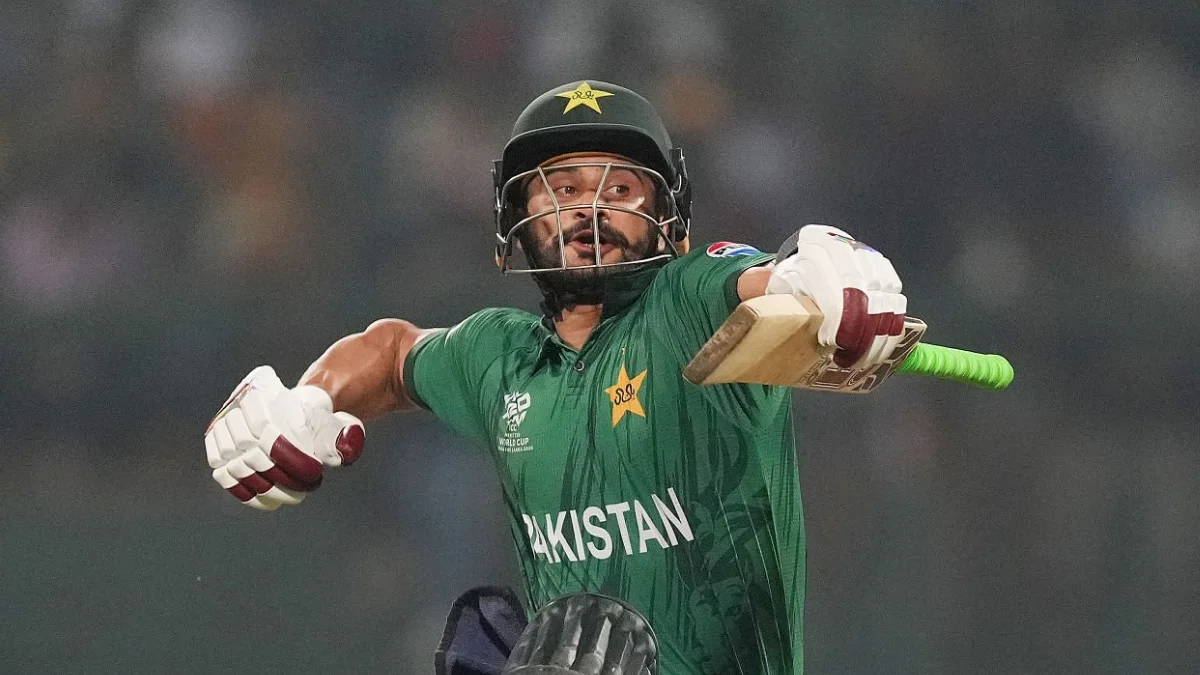 PAK vs SL: साहिबजादा फरहान ने टूर्नामेंट में दूसरा शतक जड़कर लगाई रिकॉर्ड्स की झड़ी, छोड़ा कोहली को भी पीछे PAK vs SL: साहिबजादा फरहान ने टूर्नामेंट में दूसरा शतक जड़कर लगाई रिकॉर्ड्स की झड़ी, छोड़ा कोहली को भी पीछे