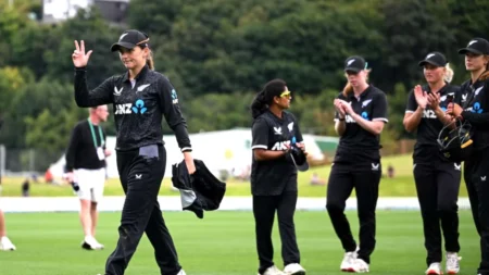 New Zealand captain Melie Kerr took 7 wickets against Zimbabwe in ODI.