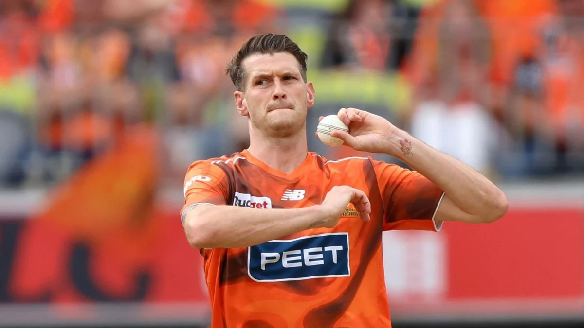 IPL 2026: SRH को Jack Edwards की जगह मिला बड़ा रिप्लेसमेंट, इस इंग्लिश गेंदबाज की टीम में हुई एंट्री SRH signed David Payne as replacement for Jack Edwards in IPL 2026