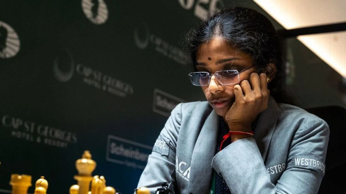 R Vaishali