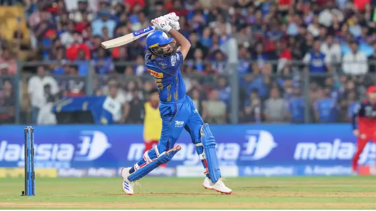 IPL में रोहित का कमाल, रन बनाने के मामले में बने दूसरे IPL खिलाड़ी Rohit's Brilliance in the IPL: Becomes the Second Player to Reach This Milestone in Run-Scoring