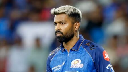 IPL Record: एमआई की टीम ने कब-कब एक सीजन में 10 से कम अंक हासिल किए है, जानिए Mumbai Indians