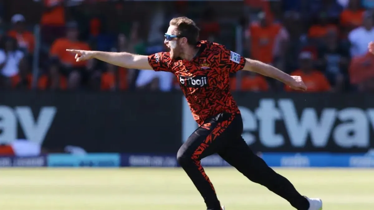 IPL 2026 के बीच सनराइजर्स फैंस के लिए बुरी खबर, 10 हजार से ज्यादा रन बनाने वाले ऑलराउंडर ने लिया संन्यास Liam Dawson Takes Retirement From First Class Cricket