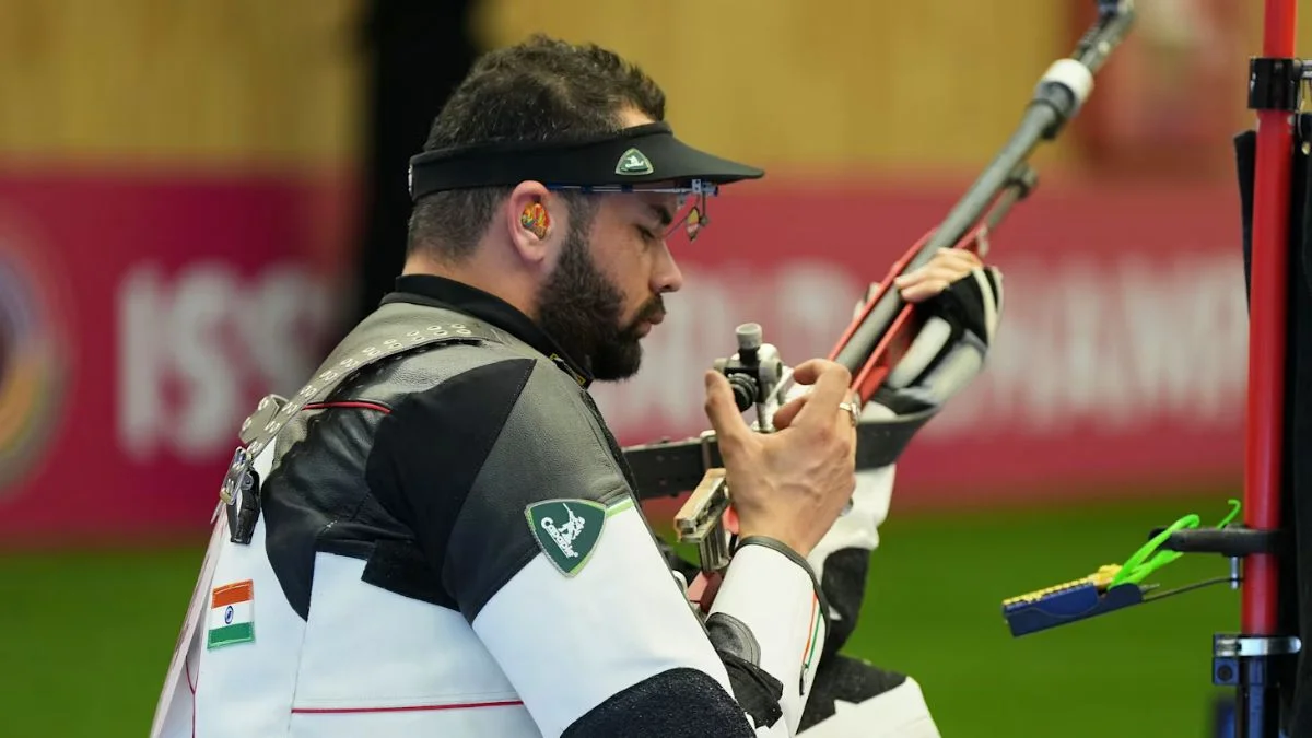 National Shooting Trials: सरबजोत-लक्षिता, अखिल और साक्षी नेशनल चयन ट्रायल में जीते, ऐश्वर्य प्रताप रहे तीसरे स्थान पर Indian Shooter Akhil Sheoran