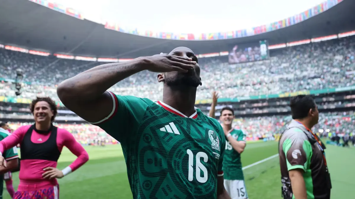 Mexico beat South Africa in the opening match of the FIFA World Cup 2026, Julian Quinones and Raul Jimenez getting the goals at Mexico City Stadium.फीफा वर्ल्ड कप 2026 के उद्घाटन मैच में मैक्सिको ने दक्षिण अफ्रीका को हराया। जूलियन क्विनोनेस और राउल जिमेनेज ने मैक्सिको सिटी स्टेडियम में गोल किए।