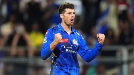 Mitchell Santner has accused the Mumbai Indians franchise of embezzling half of his salary.