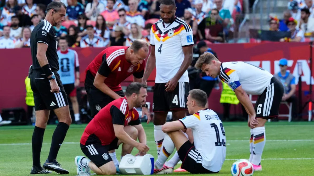 FIFA World Cup 2026: जर्मनी को लगा बड़ा झटका, चोट के चलते वर्ल्ड कप से बाहर हुआ ये स्टार खिलाड़ी Nico Schlotterbeck